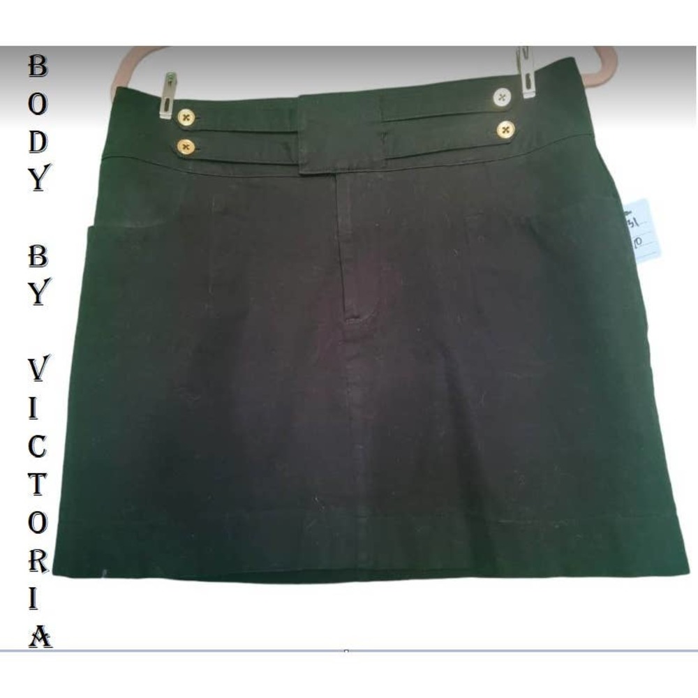 Body by Victoria skirt with pockets size 10